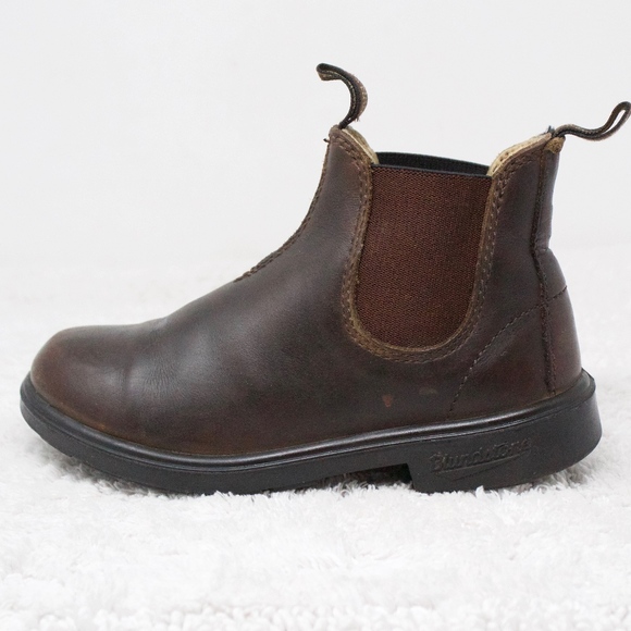 boys blundstone boots
